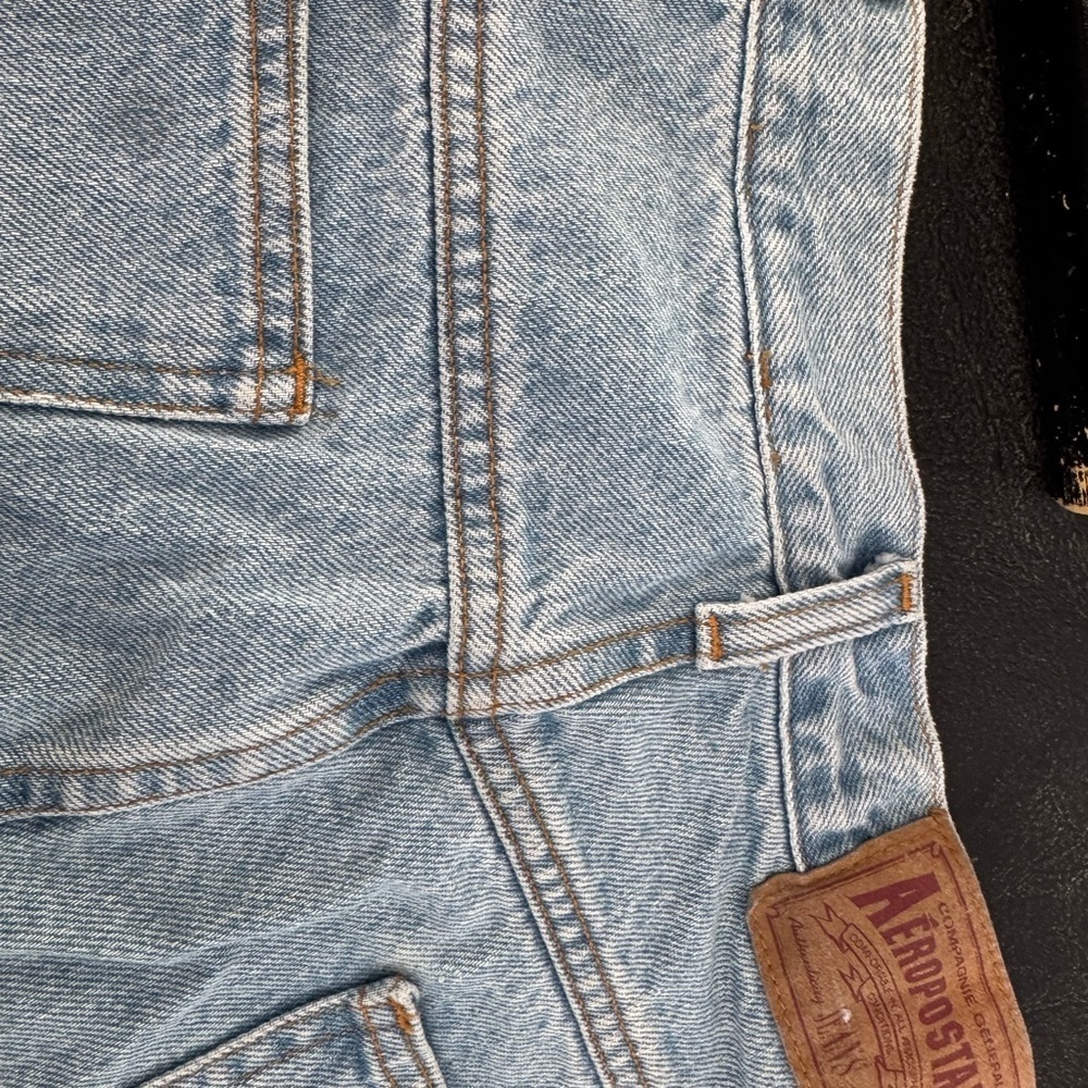 Aeropostale light denim perfect fit Jean. Straight leg. Like New. Stone washed - Picture 5 of 9